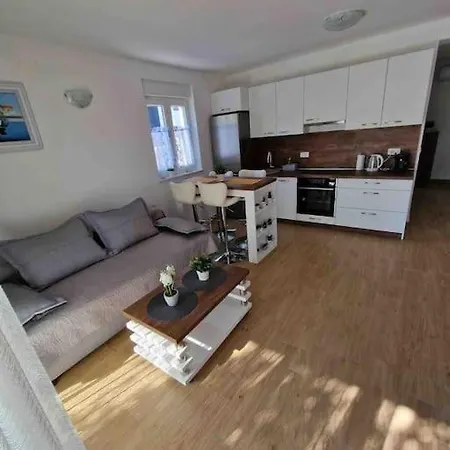 Zoran Brand New Apartment-garden