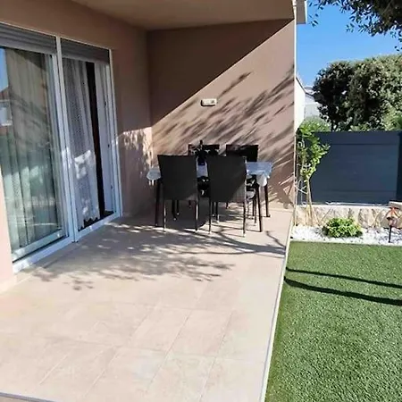 아파트 Zoran Brand New Apartment-garden