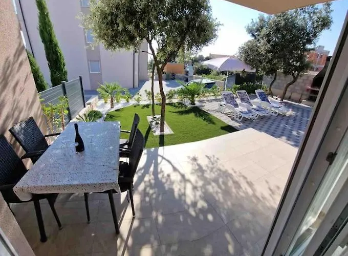 Zoran Brand New Apartment-garden
